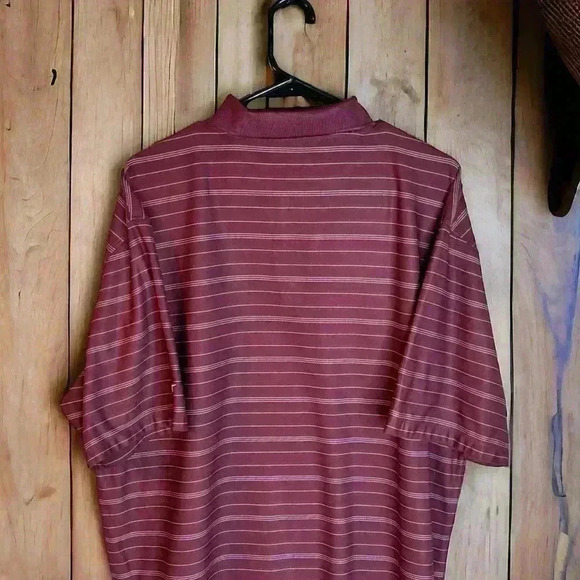 Tiger  Woods Nike Dri Fit Golf Polo Shirt Size XL Short Sleeve Burgundy Size XL - Picture 3 of 3